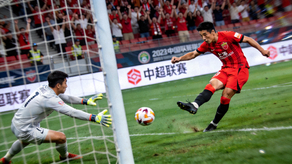 中超上海海港队武磊单刀破门精彩进球视频回放